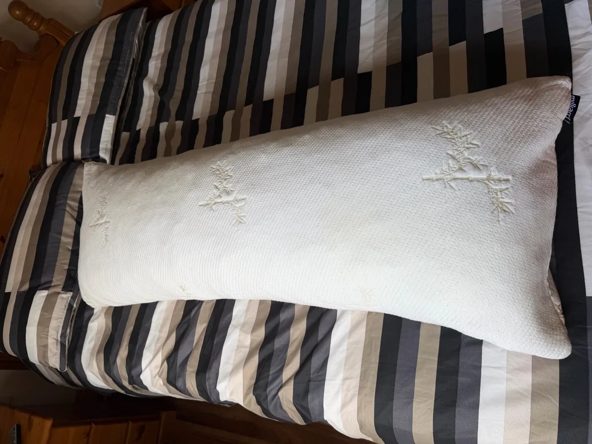 Bolster Memory Foam Pillow - Image 2