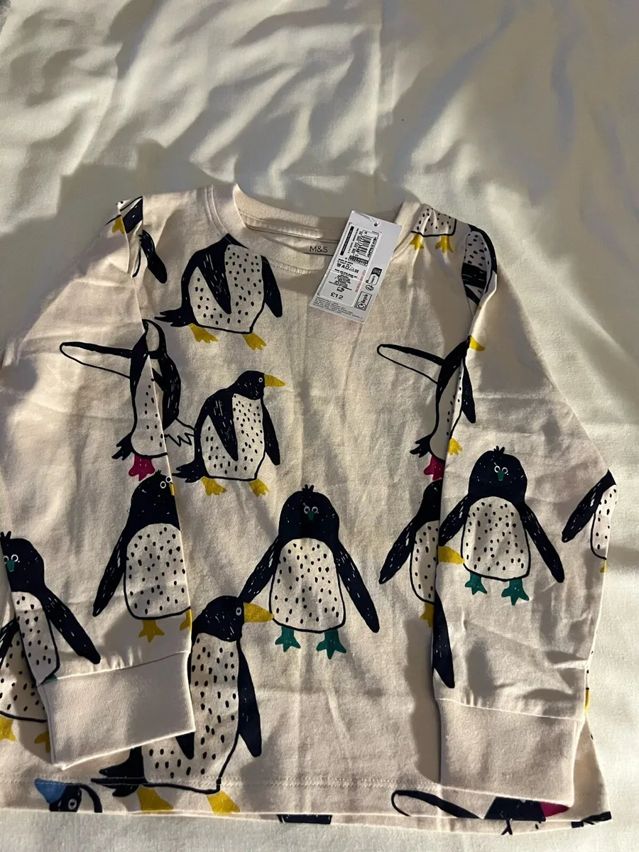 Boys  BNWT top age €5 - Image 2