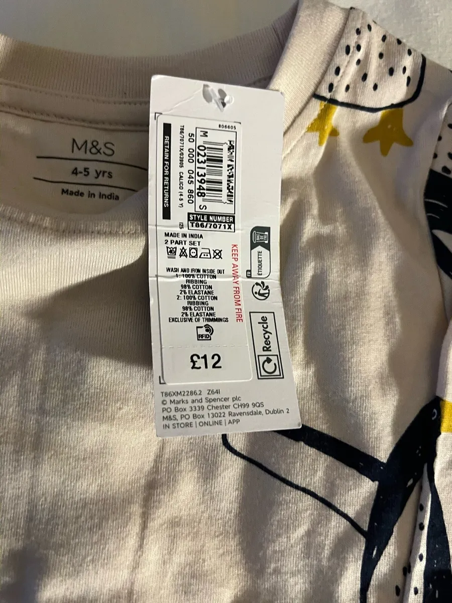 Boys  BNWT top age €5 - Image 3