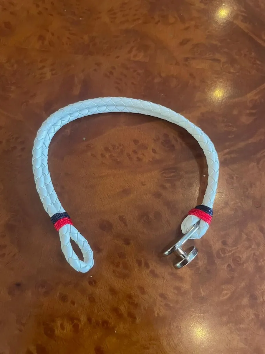 Gold-Plated Nautical Charm White Leather Bracelet - Image 3