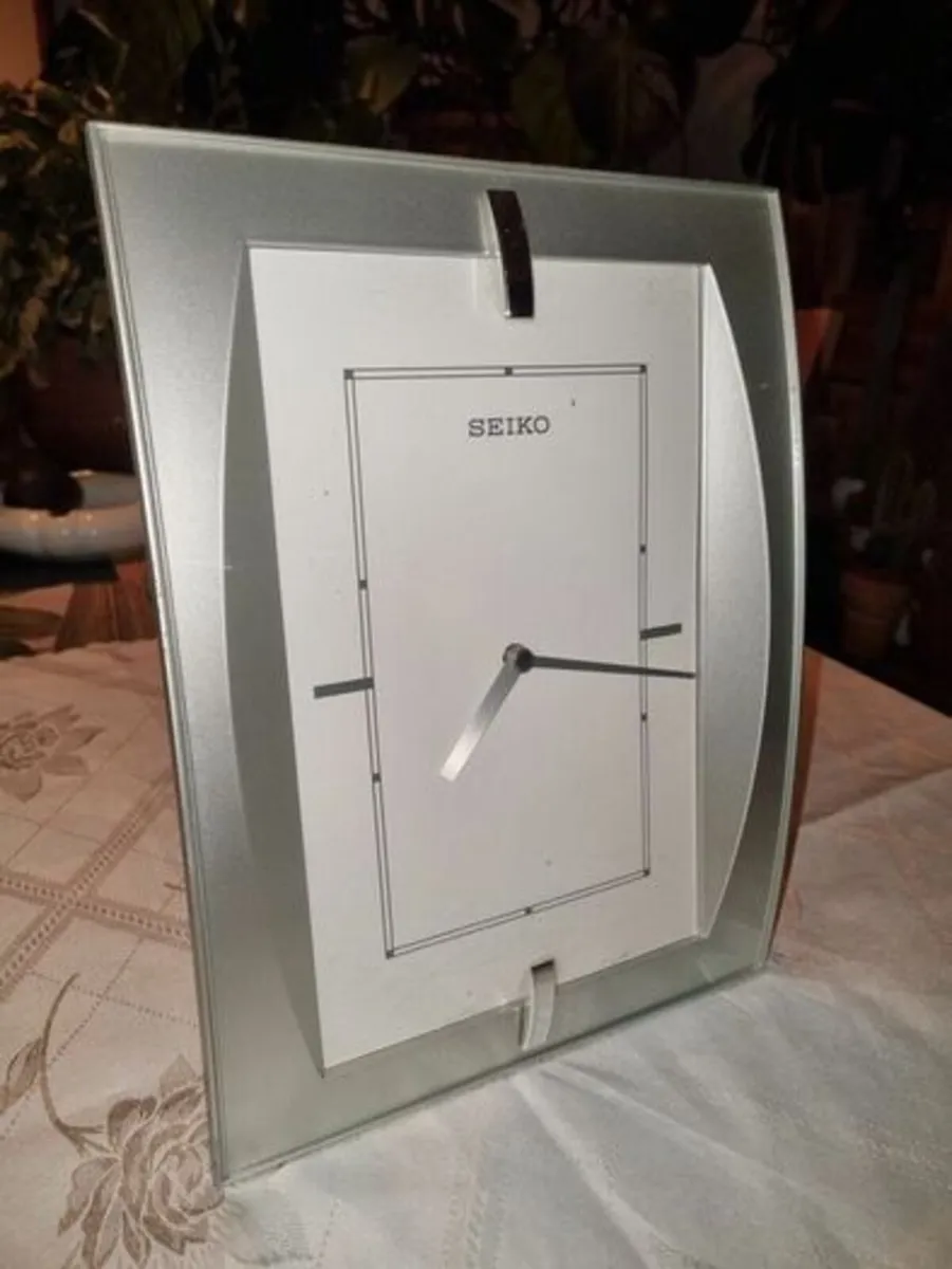 Seiko wall clock - Image 4