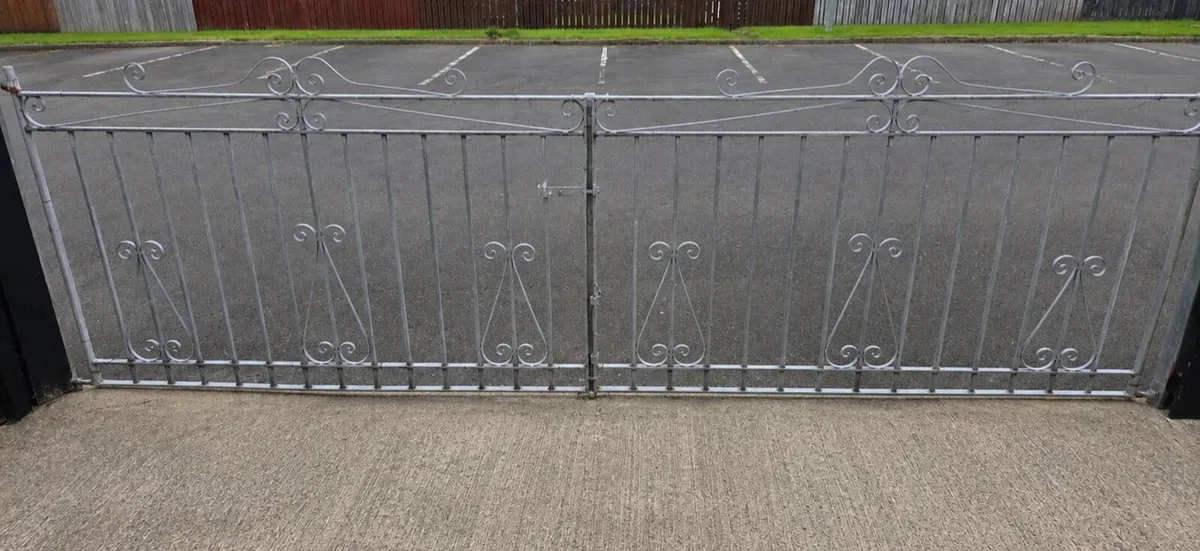 Gates - Image 2