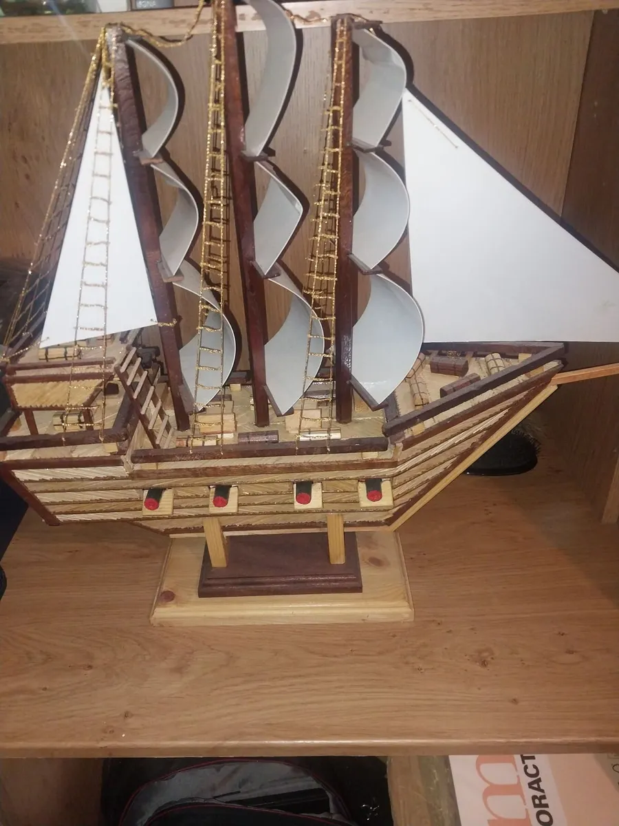 Boat model - Image 2