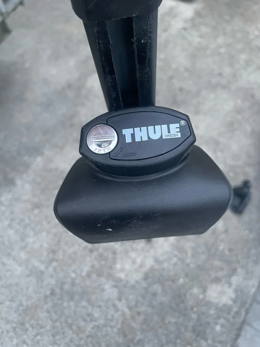 Thule roof box - Image 2