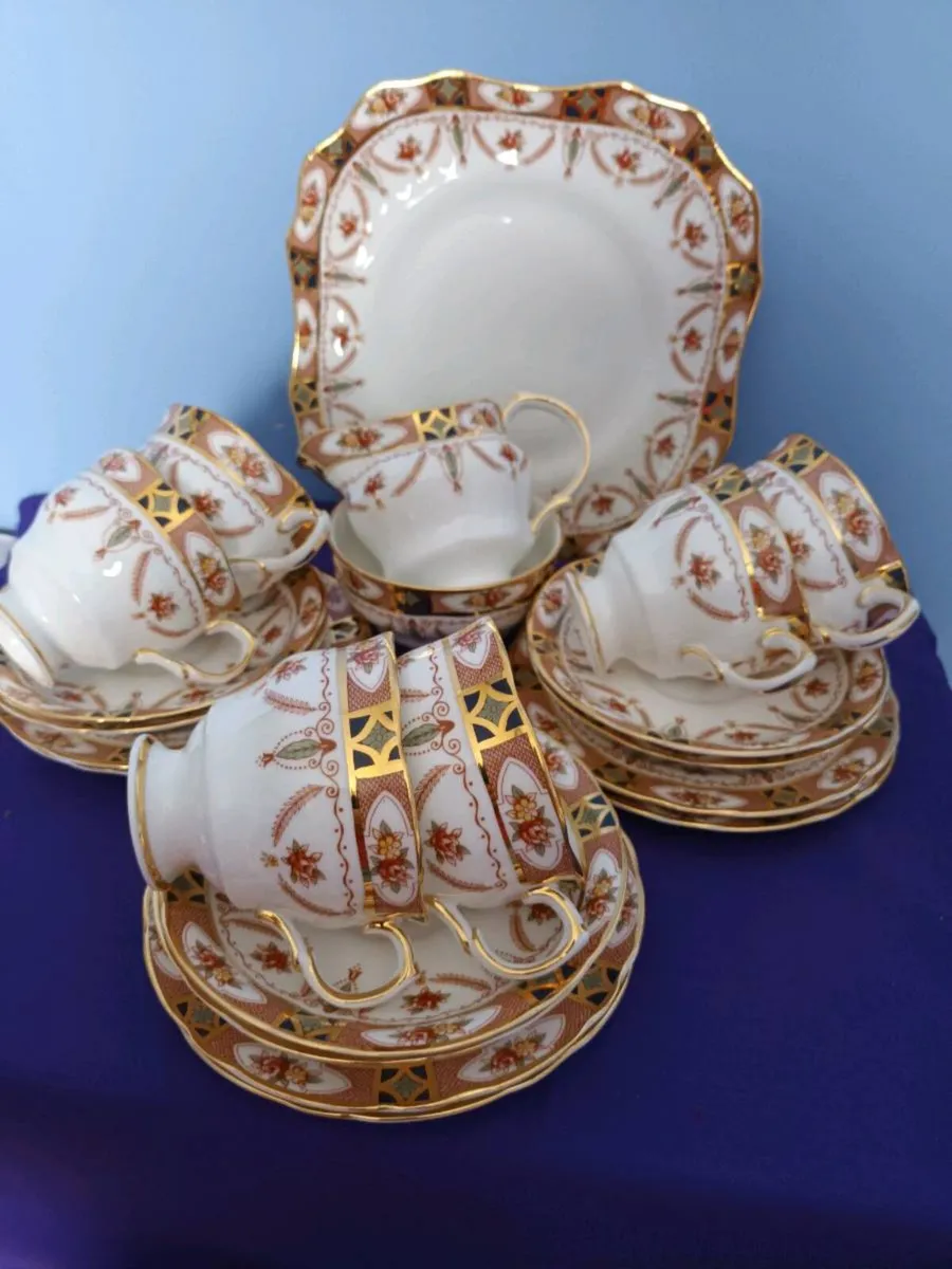 21 Piece  ARKLOW  " Royal Linden " Tea Set. - Image 1