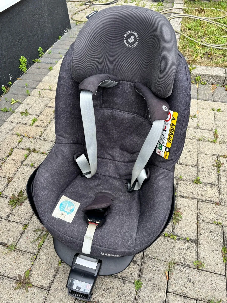 Maxi-cozi pearl pro car seat with 2way fix base - Image 3