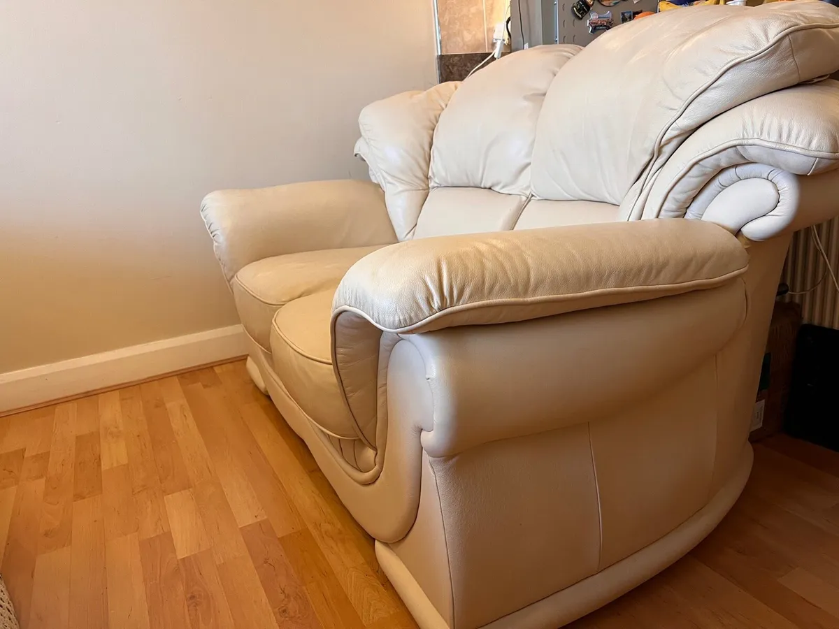 Leather sofa - Image 4
