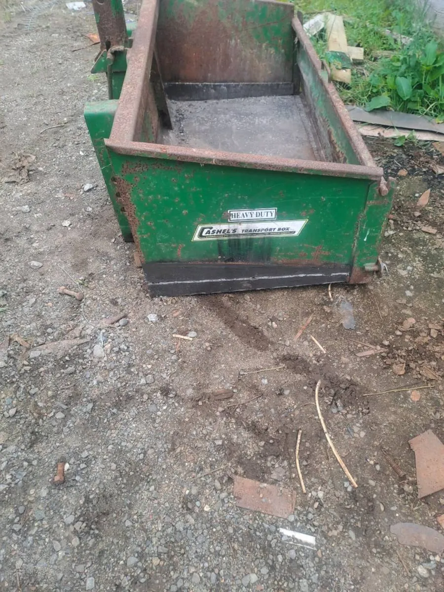 Cashel transport box and pto mixer - Image 1