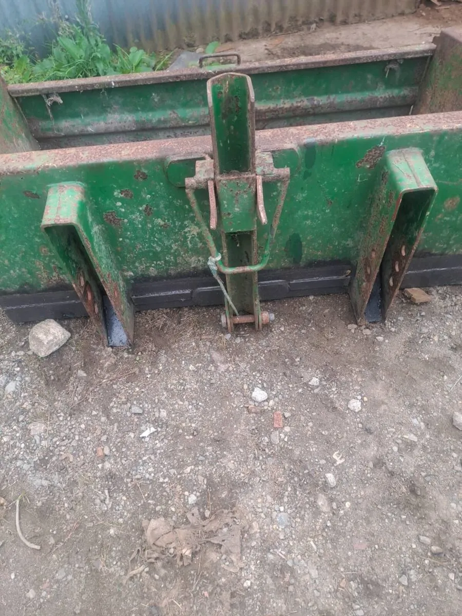 Cashel transport box and pto mixer - Image 4