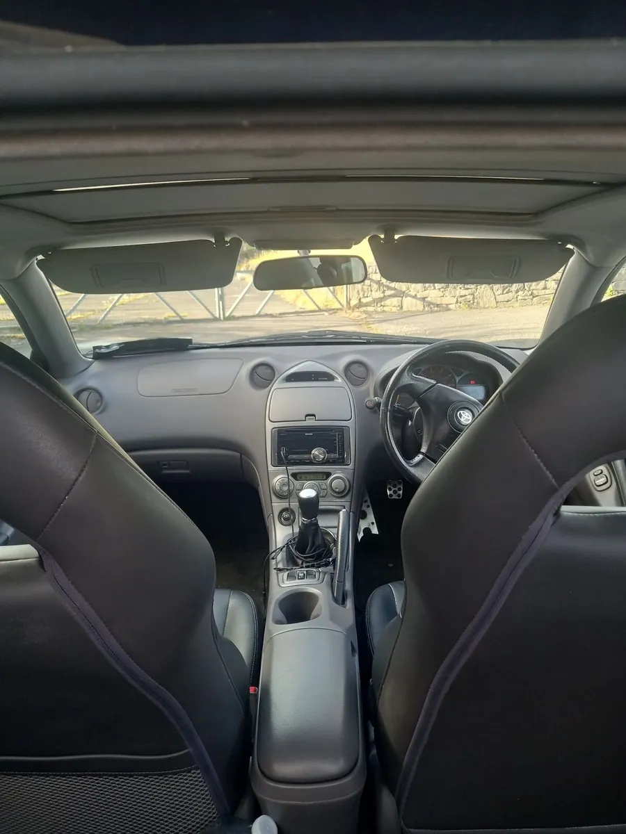 Toyota Celica 2002 190T - Image 3