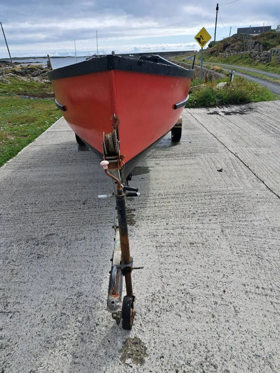 Fibreglass boat - Image 3