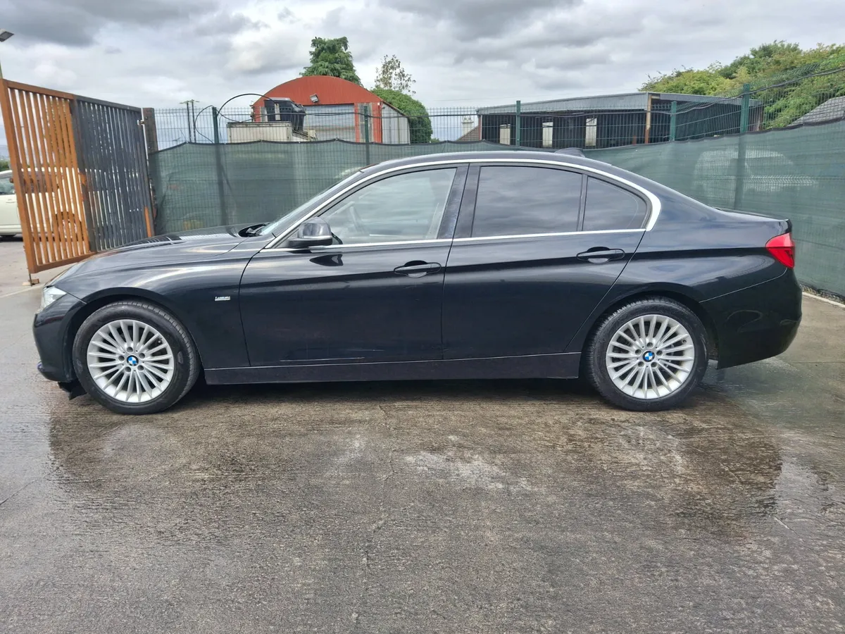 152 Bmw 320D  Luxury    Automatic - Image 3