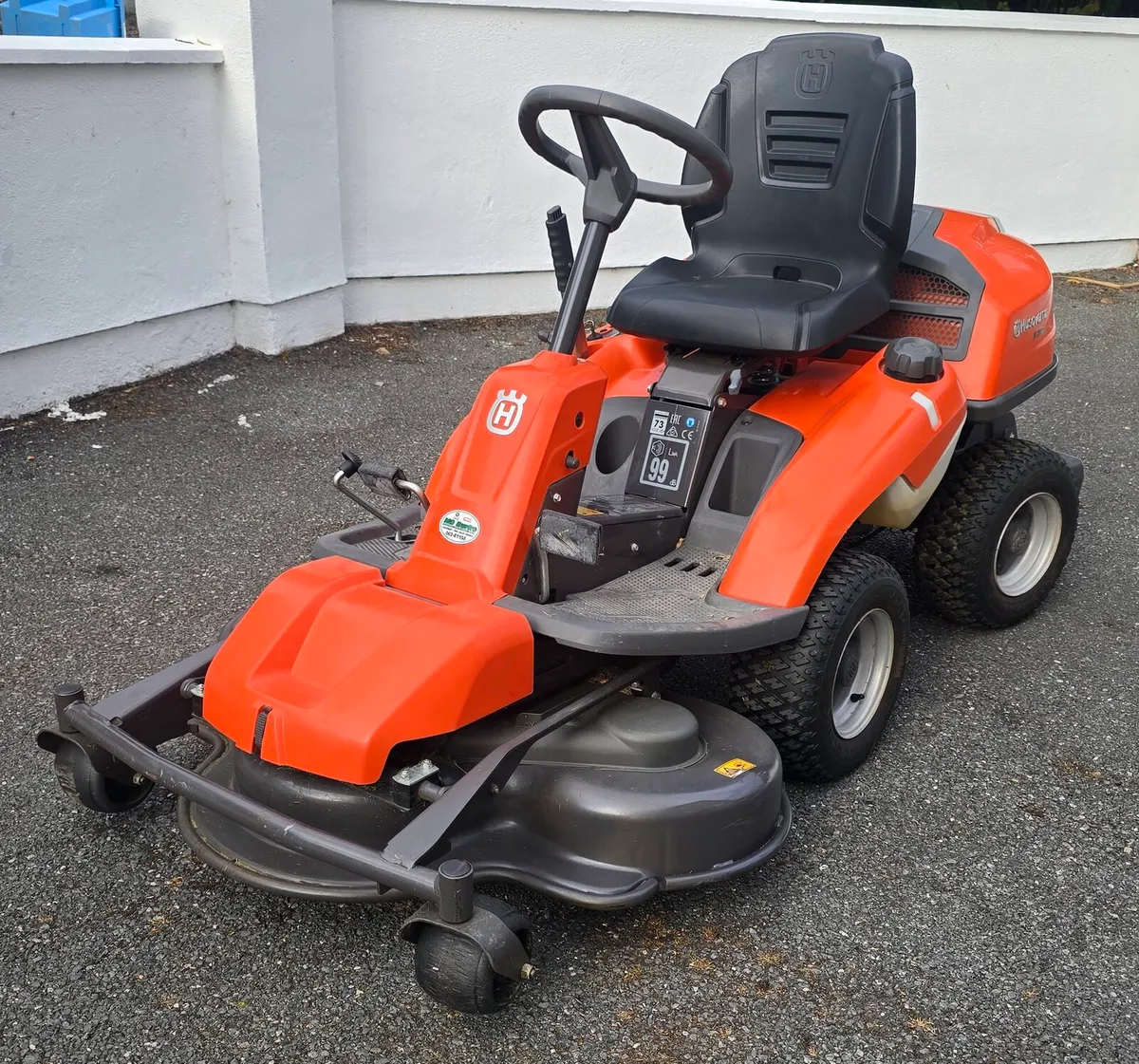 Husqvarna R318 As New - Image 1