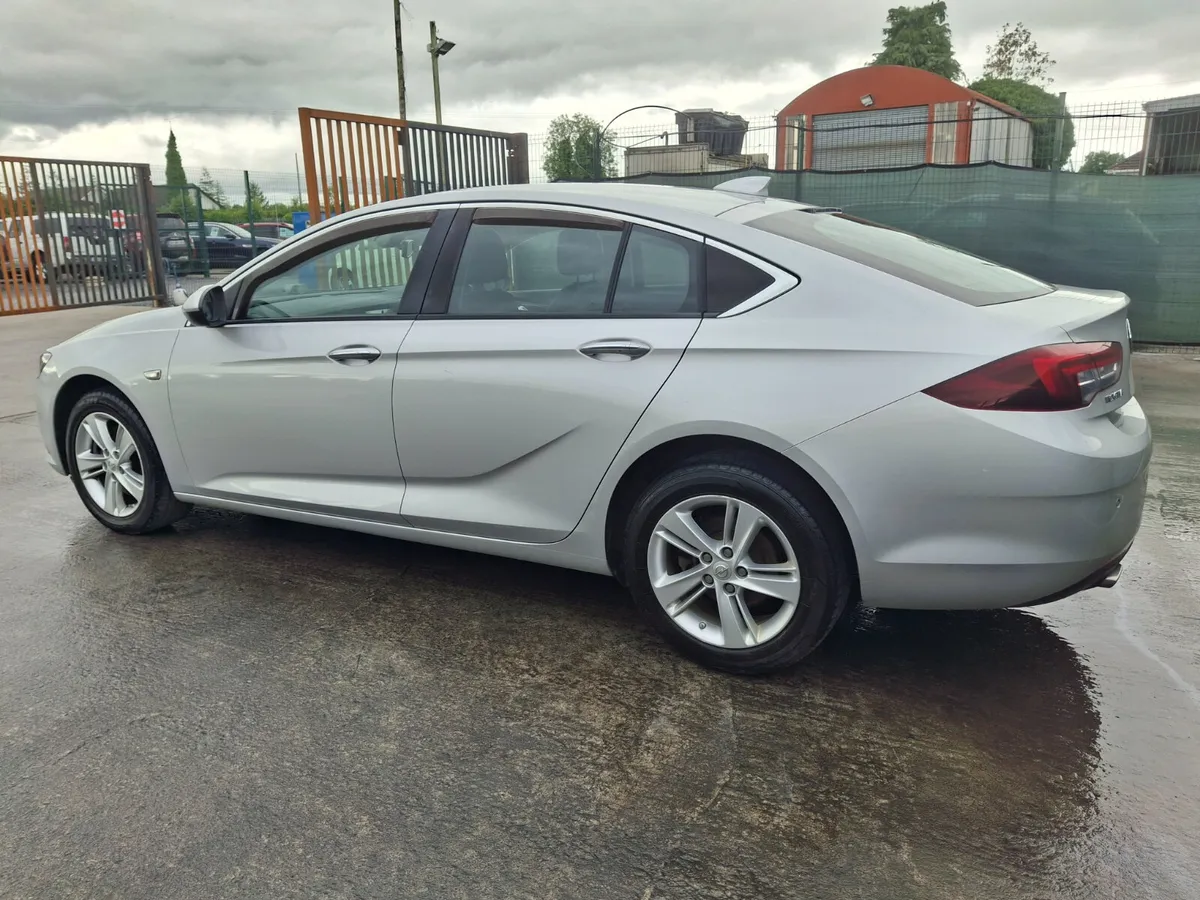 2018 Opel Insignia  Grand sport - Image 3