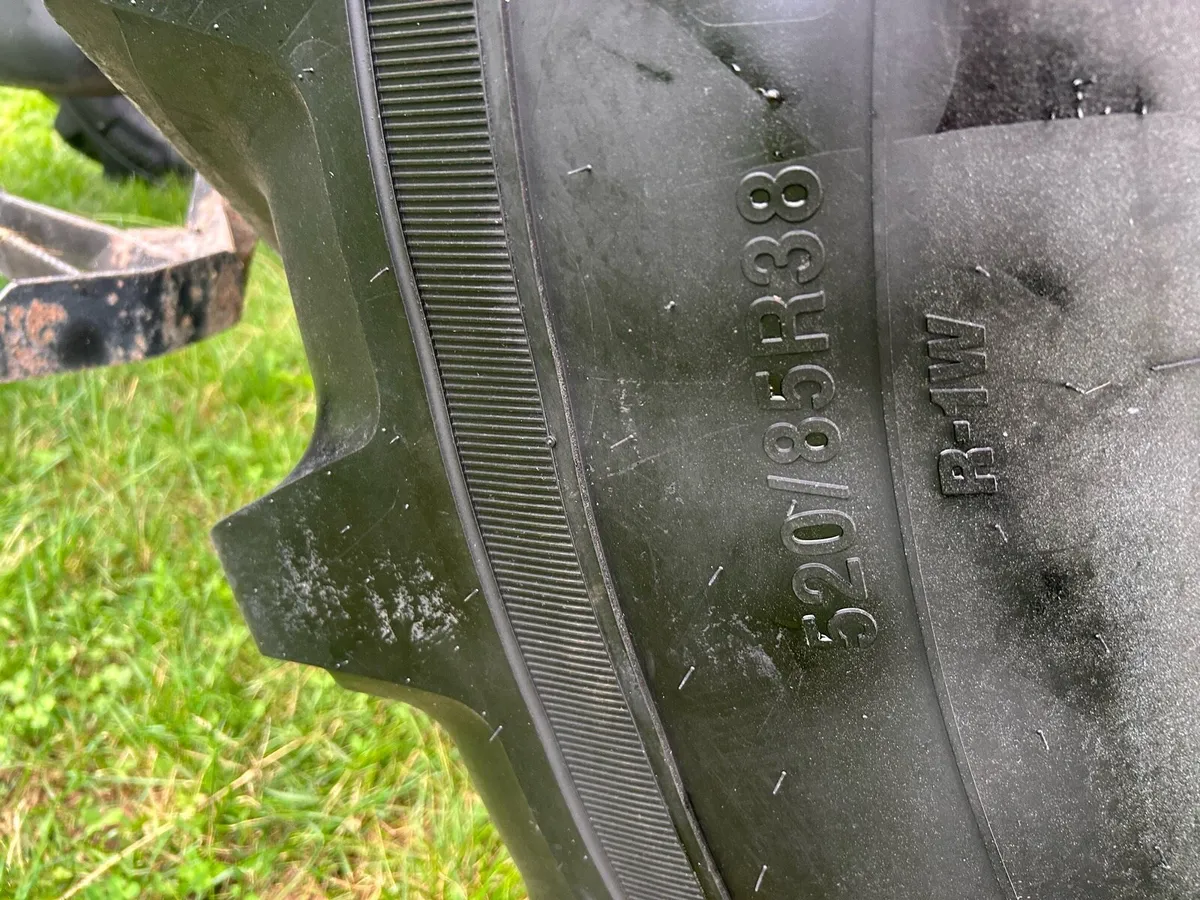 Massey 4360 - Image 3