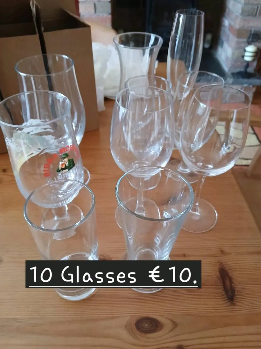 10 x Glasses. Assorted for summer drinks - Image 1