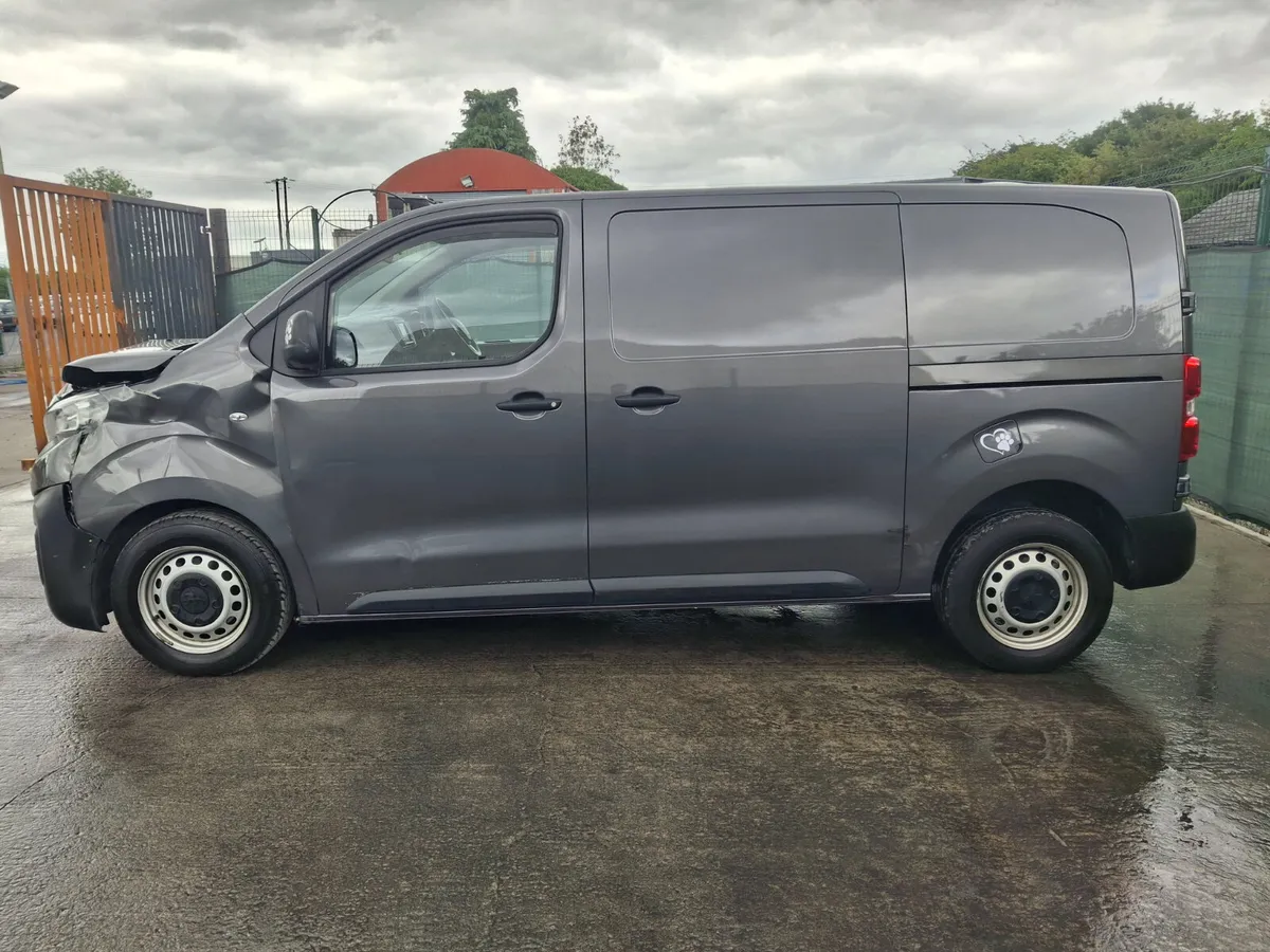 2025 Peugeot Expert  Professional  1.5 Diesel - Image 2