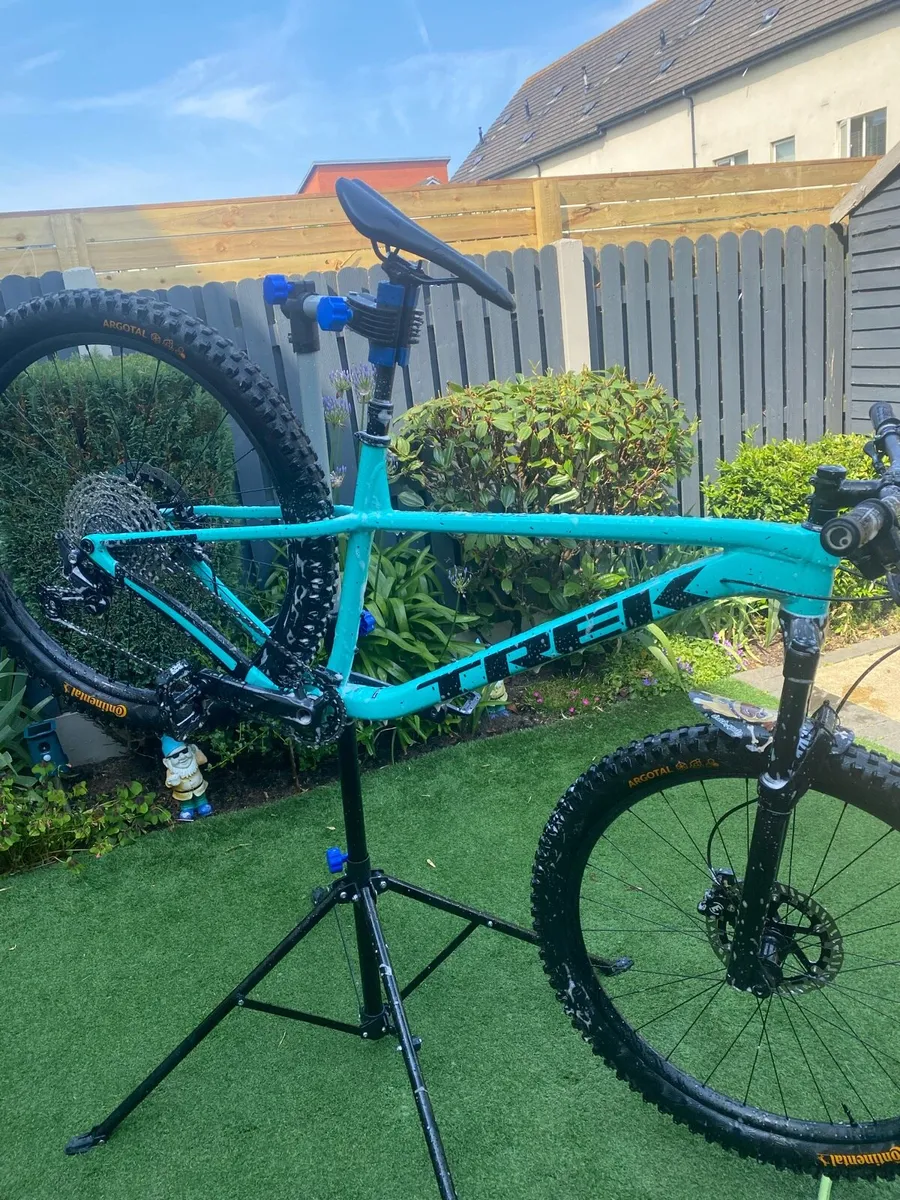 Mountain bike - Image 3