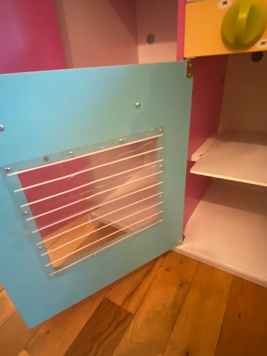 Toy kitchen - Image 3