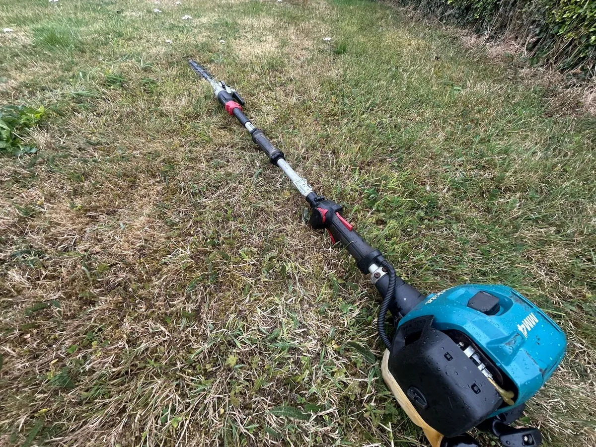 Makita MM4 4-Stroke Pole Hedge Trimmer. - Image 3