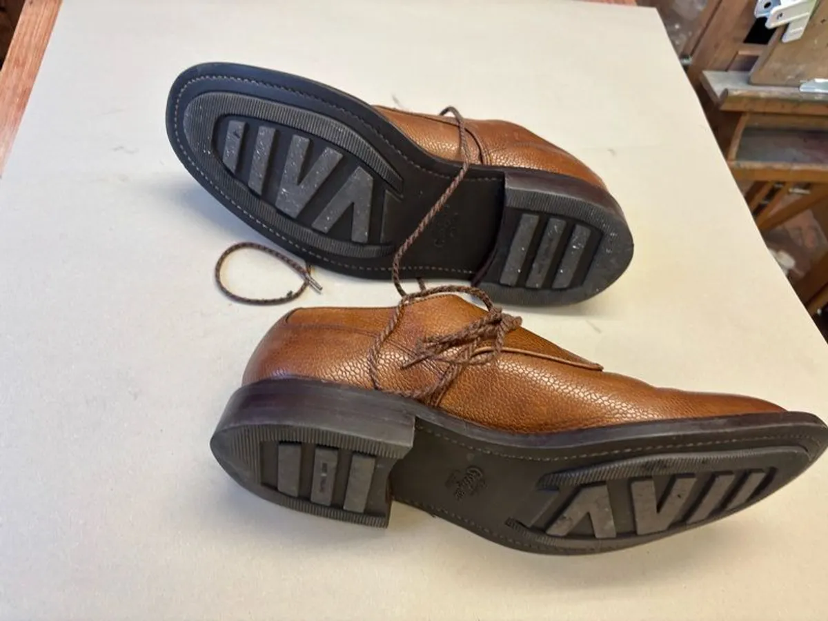 Loake Stamford Uk10 Men's shoes - Image 3