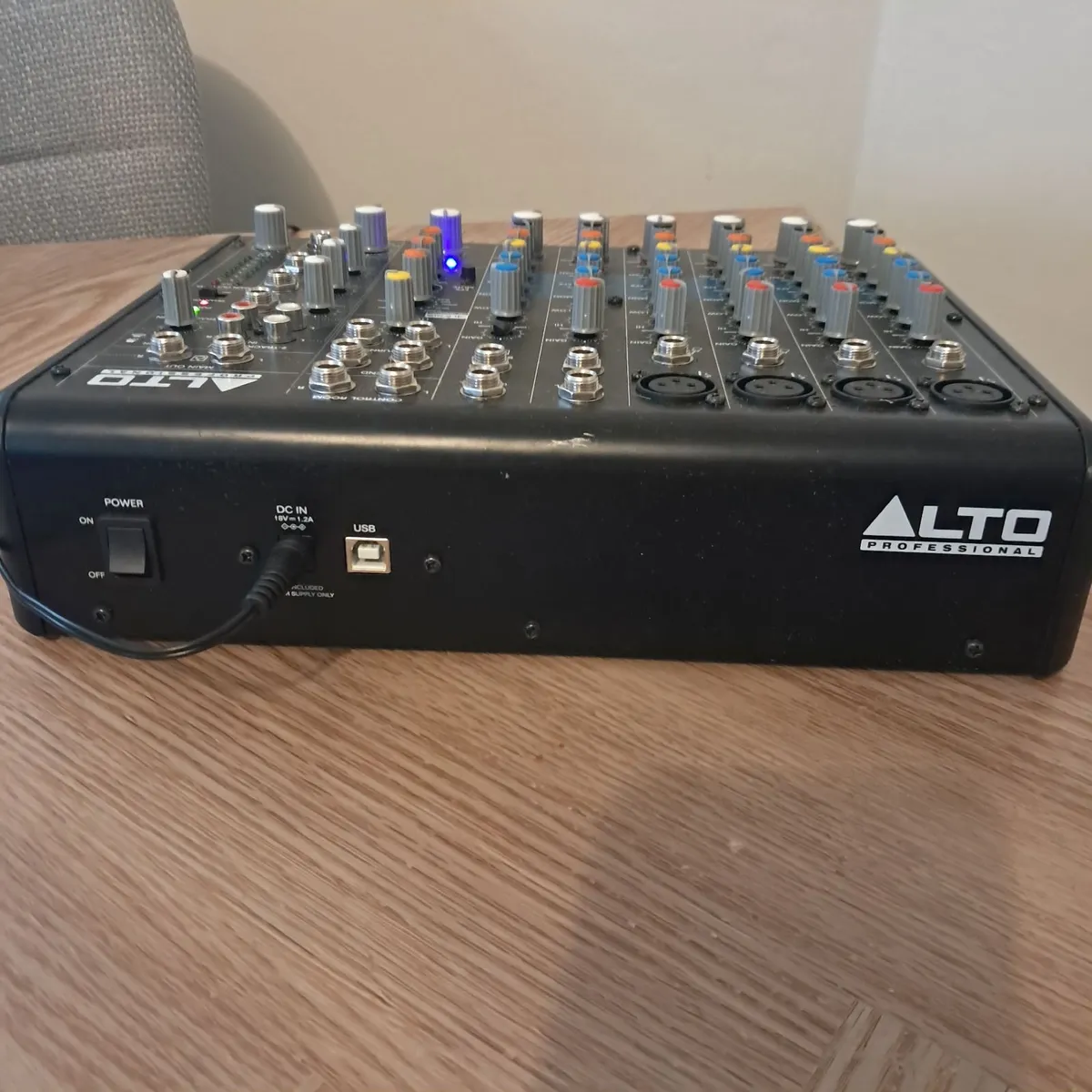 3 Dj mixers - Image 3
