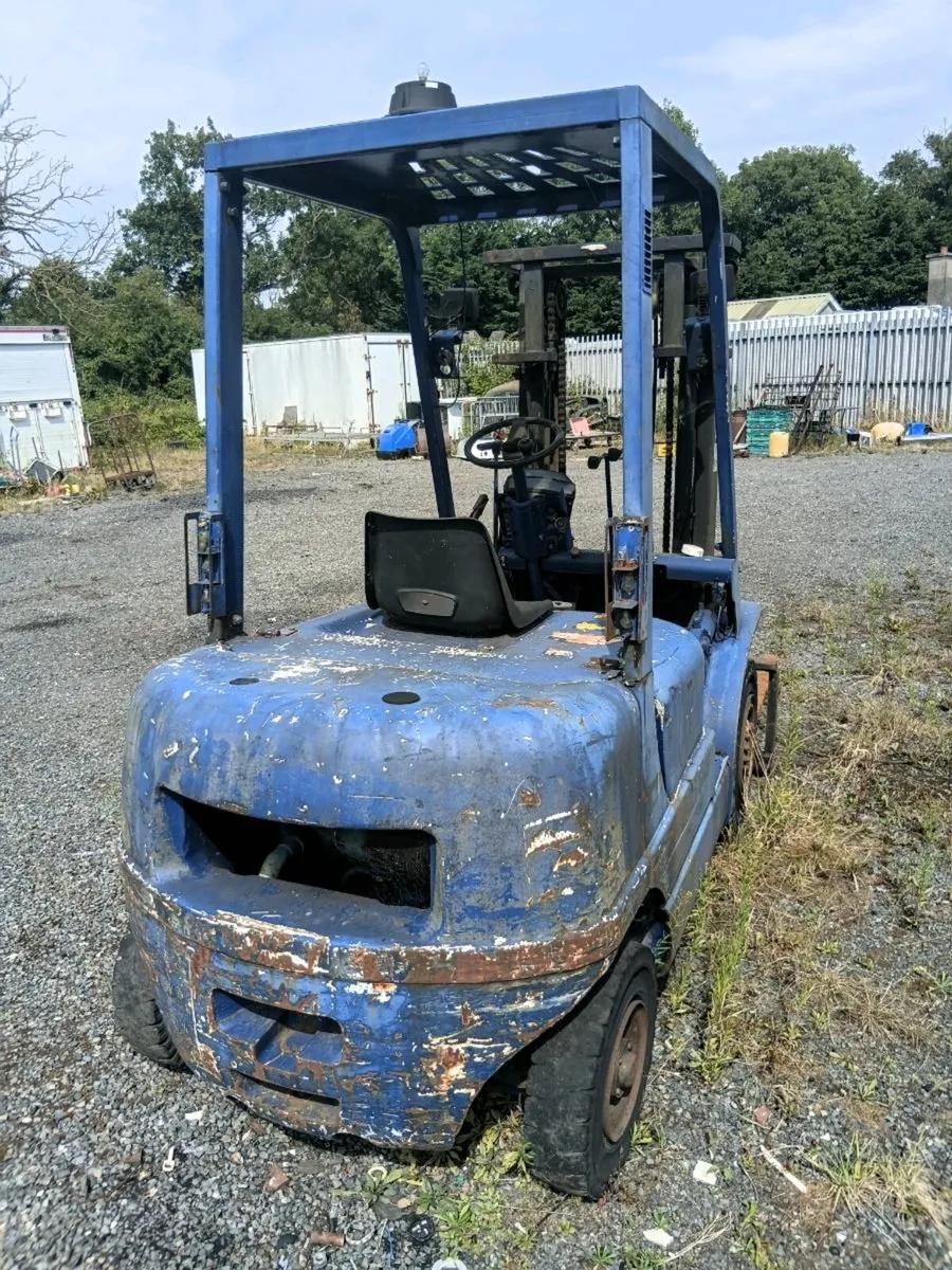Forklift - Image 2