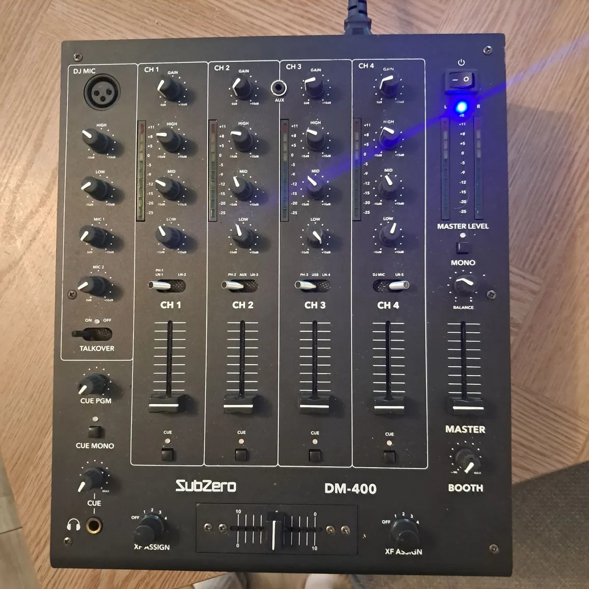 3 Dj mixers - Image 1
