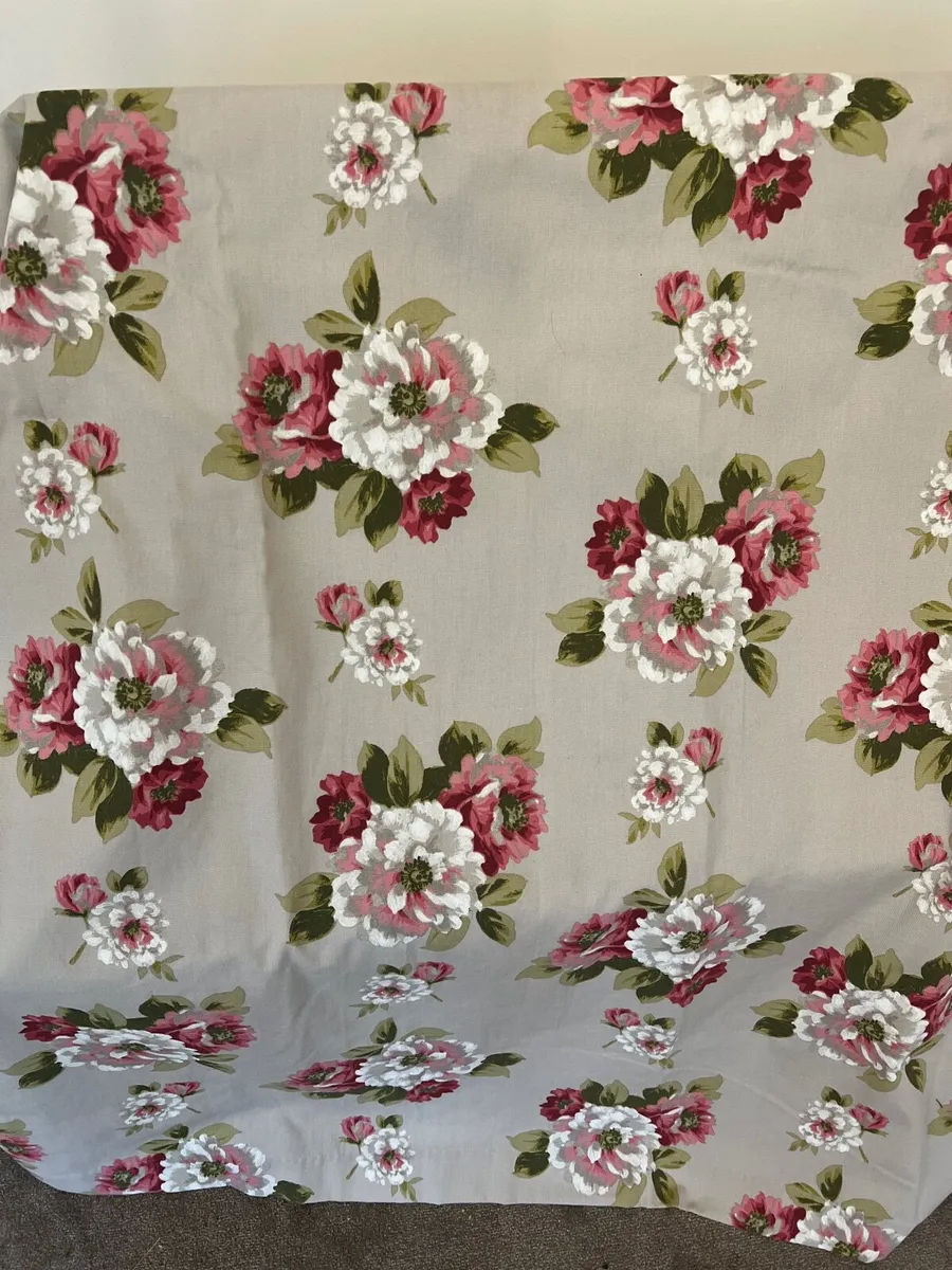 Vintage Curtains - Image 4