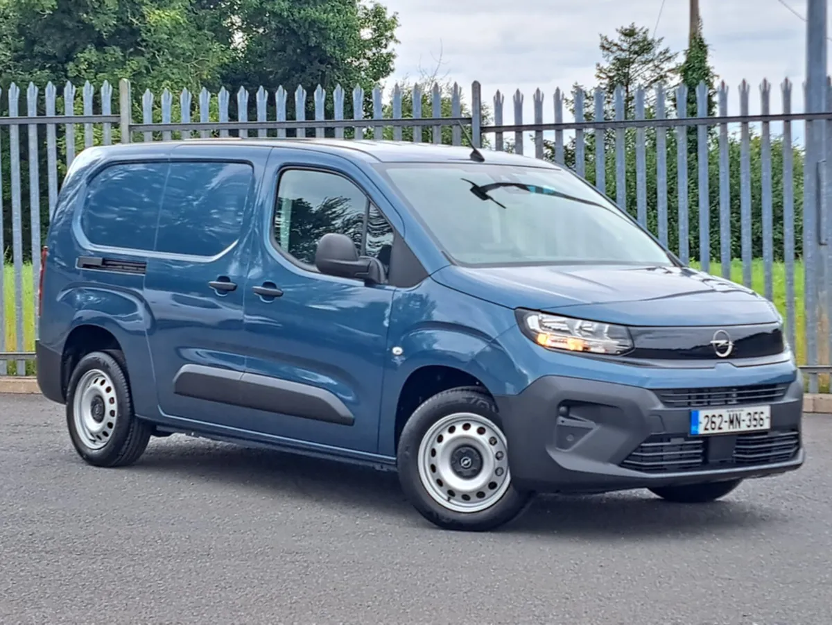 Opel Combo KOMFORT L2H1 1.5TD 100BHP LONG WHEEL BA - Image 3