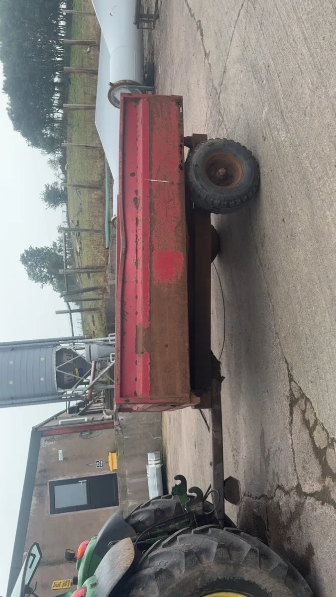 Tipping trailer - Image 1