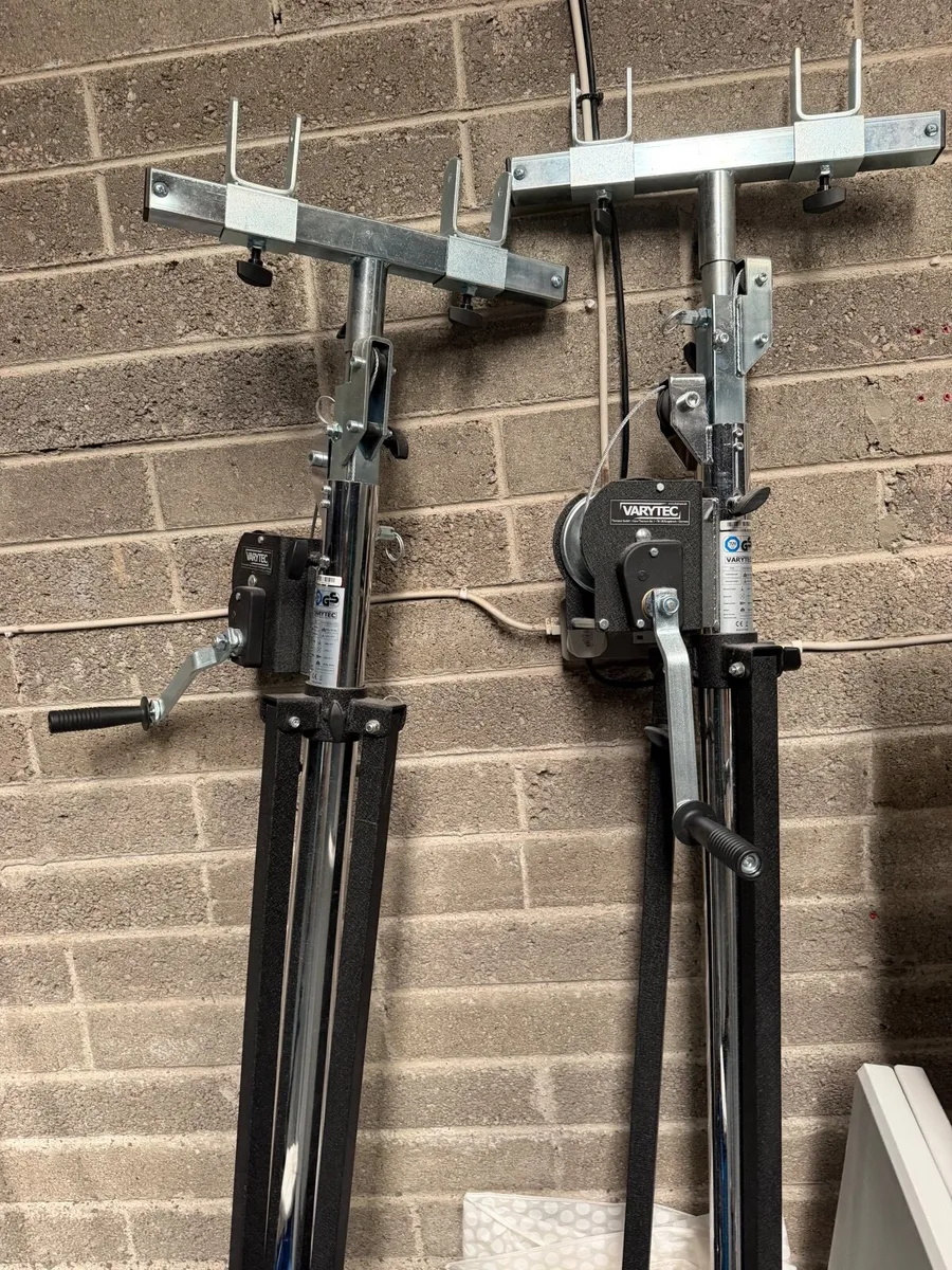 2x Varytec Wind Up 85 kg TÜV Wind-Up Stand - Image 1