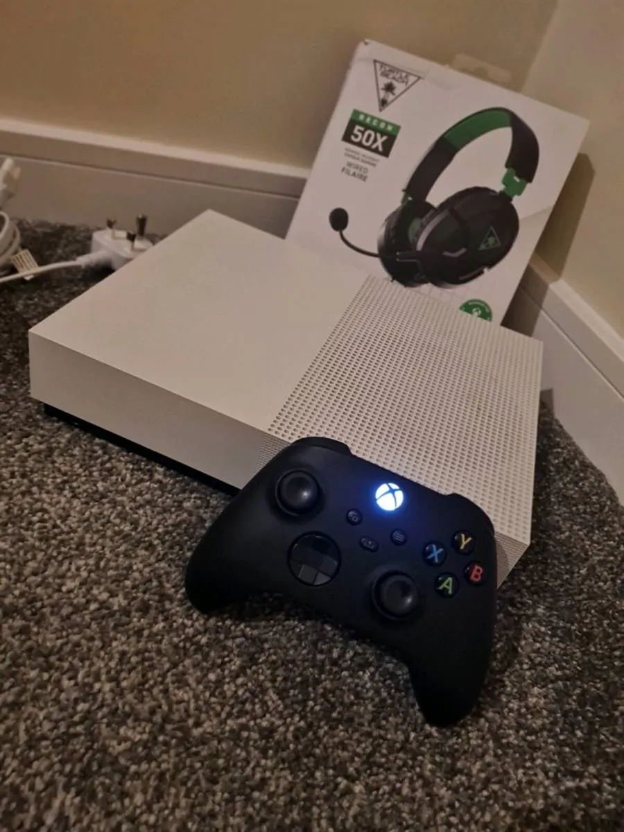 1TB Xbox One S Digital Version - Image 2