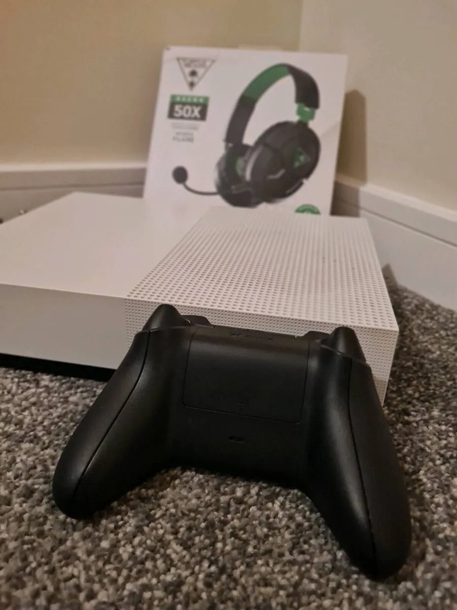 1TB Xbox One S Digital Version - Image 3