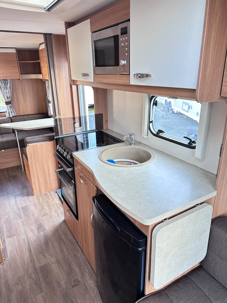 ✨STUNNING SWIFT SPRITE MAJOR 6 TD 6 BERTH✨ - Image 4