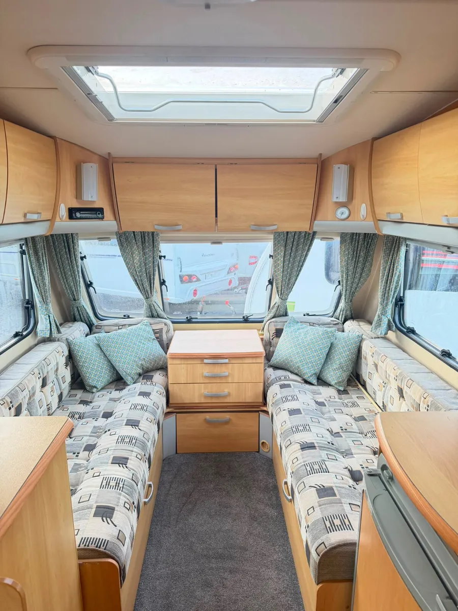 ✨STUNNING STERLING EUROPA 6 BERTH✨ - Image 4