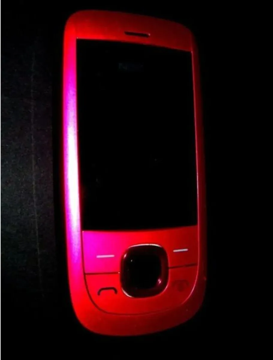 Vintage Pink Nokia 2220 Slide Phone - Image 1