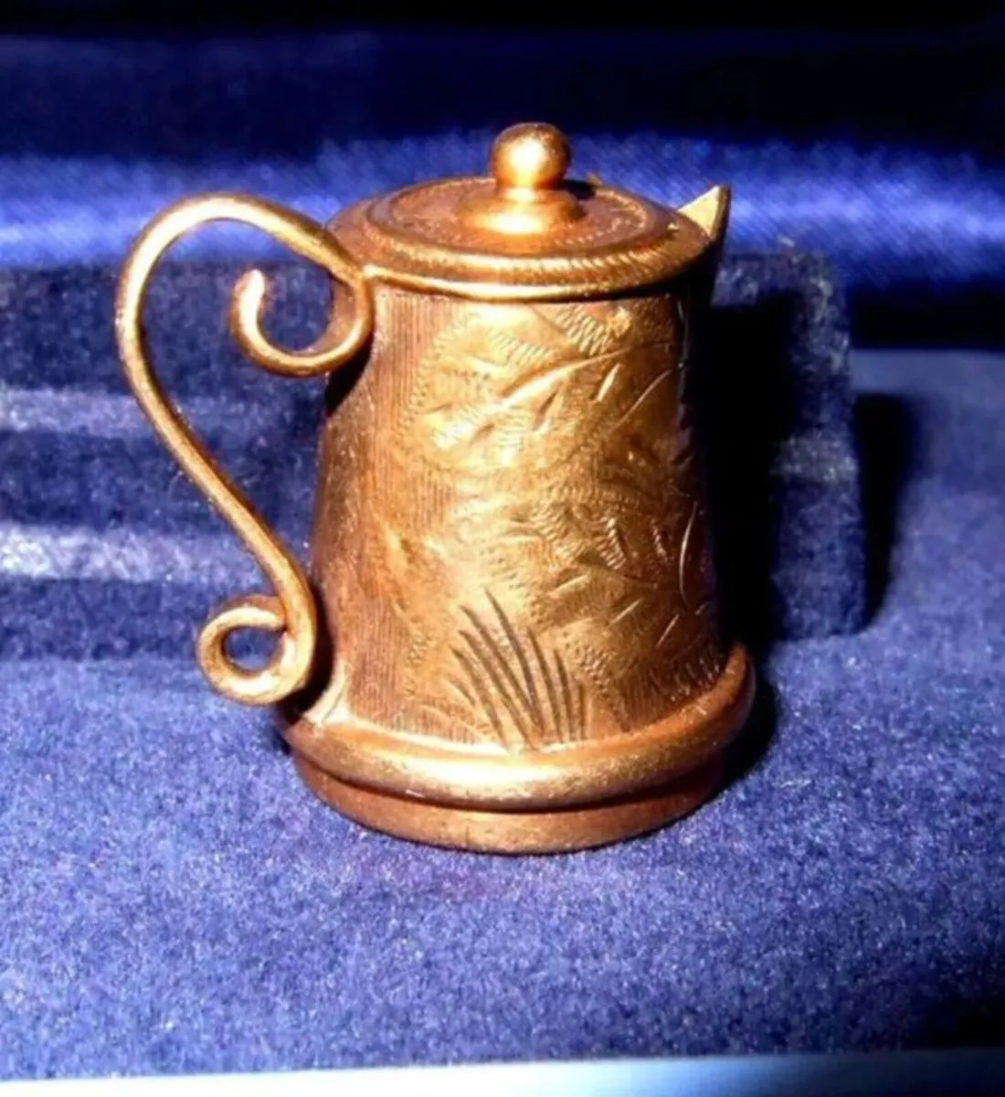 Vintage 9ct Gold Coffee Pot Charm - Image 4