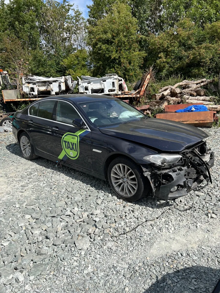 Breaking bmw 520d f10 2016 a89 360 camera b47 - Image 1