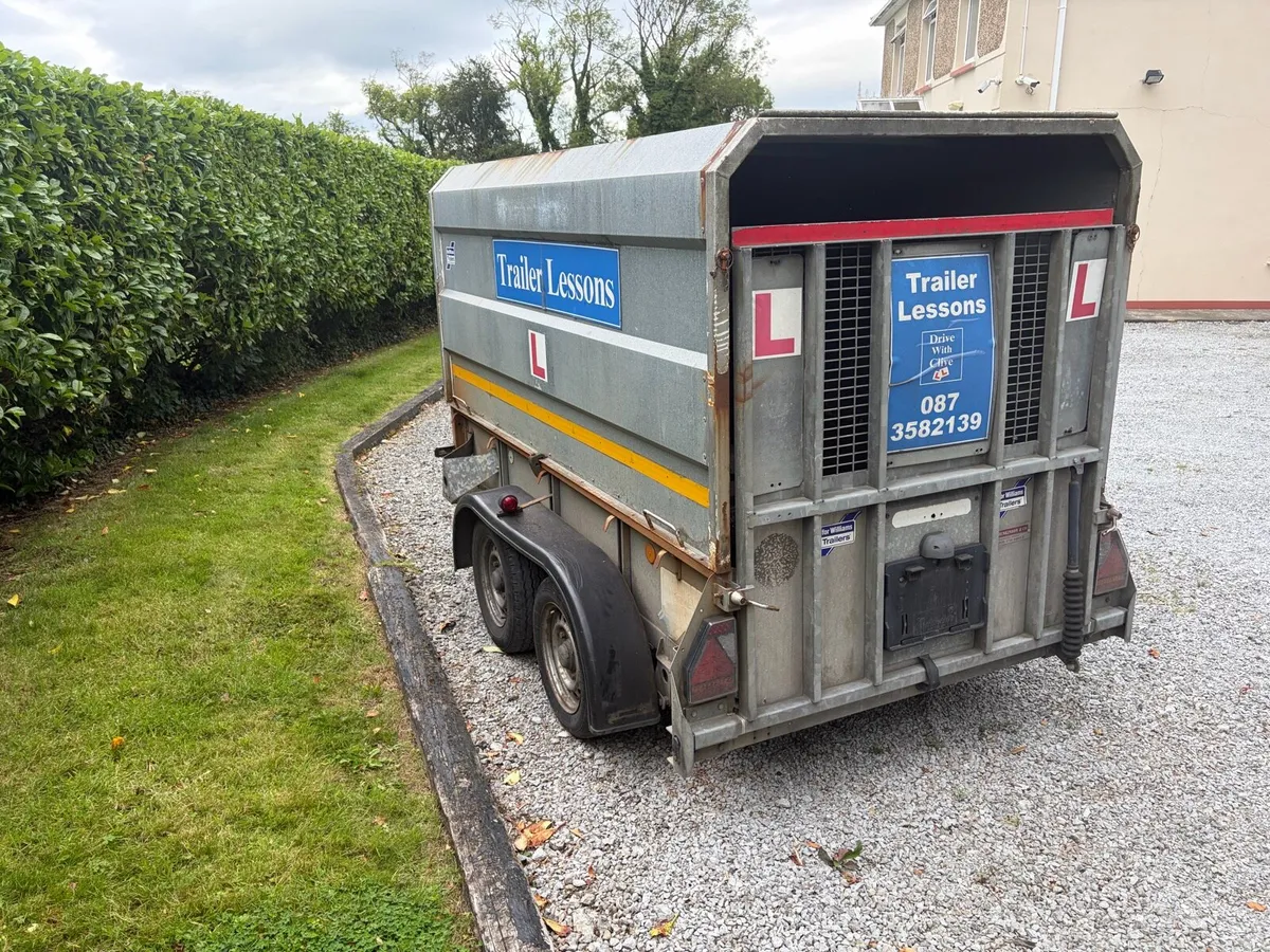 Ifor Williams Builders Trailer with Canopy - Image 2