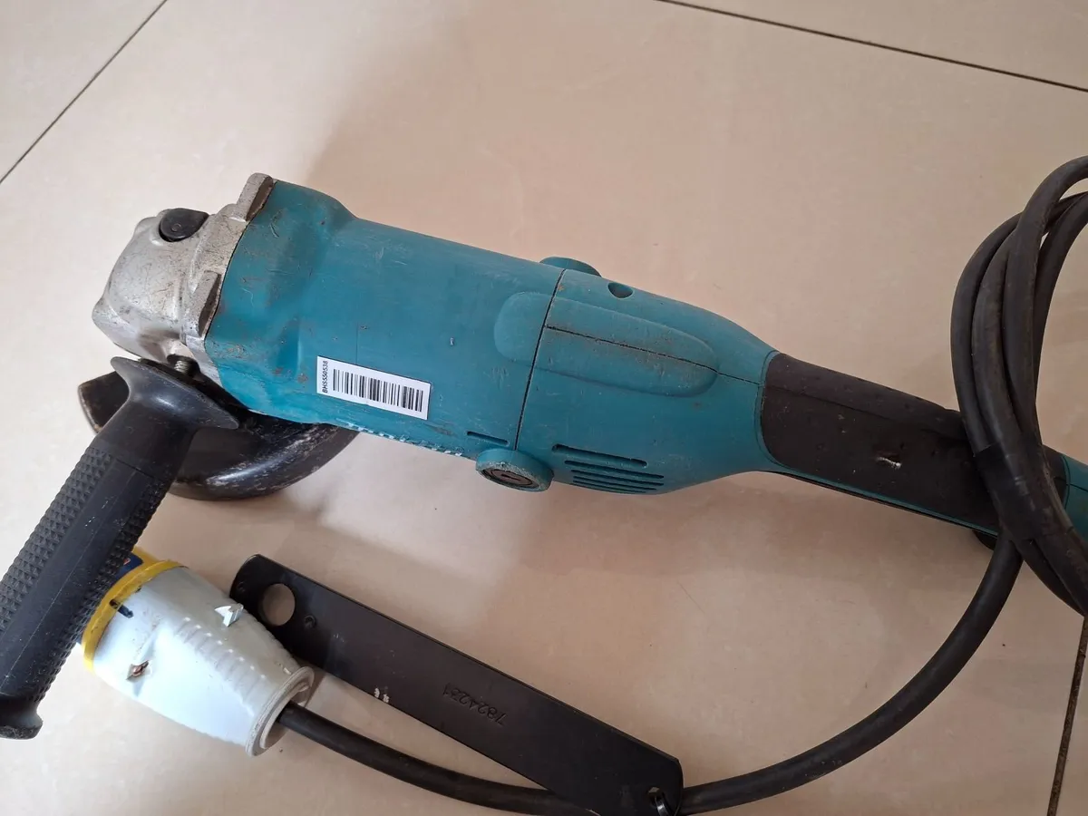 Makita GA5021 125mm Grinder 110v - Image 2