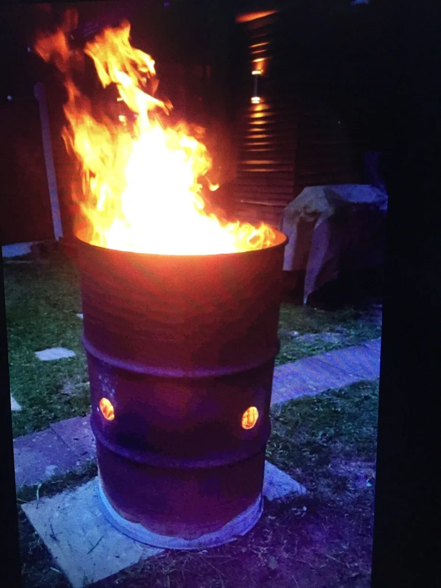 Burning barrels - Image 2