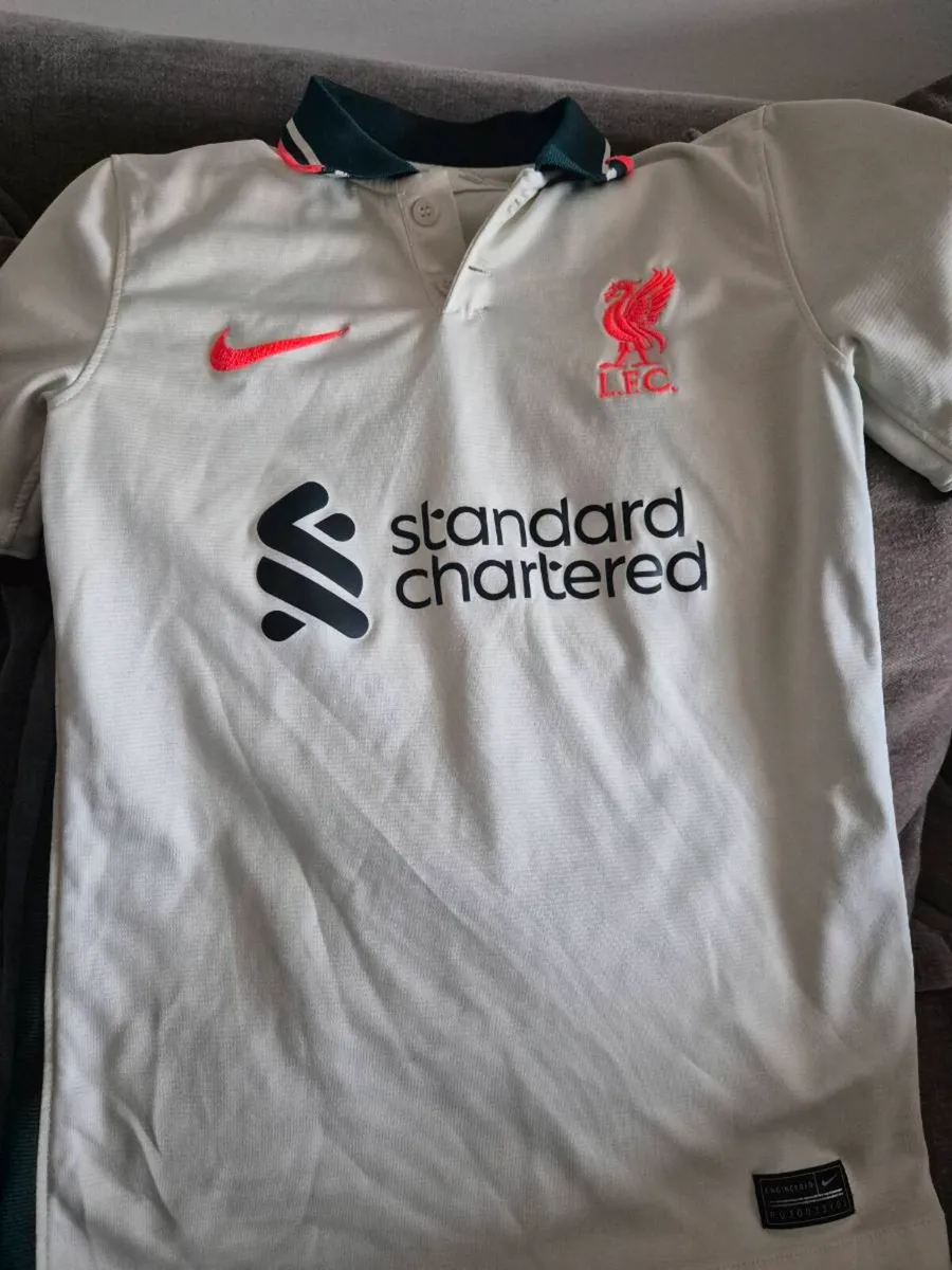 Child's Liverpool Jersey Size M - Image 1