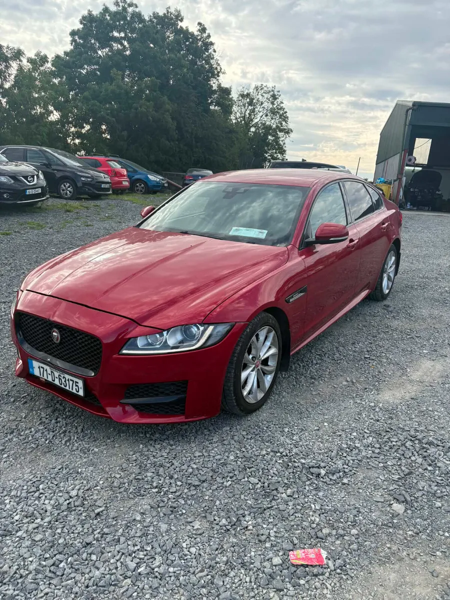 2017 jaguar xf 2.0diesel automatic - Image 2