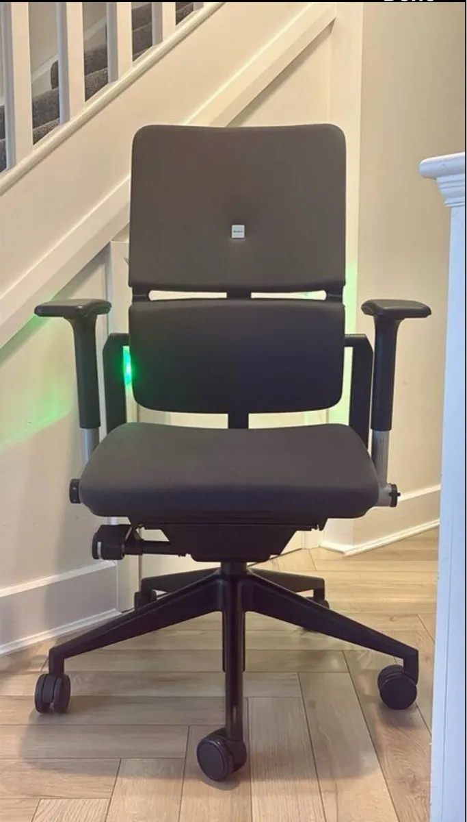 Steelcase Please V2 ergonomic office chair Cleaned - Image 1