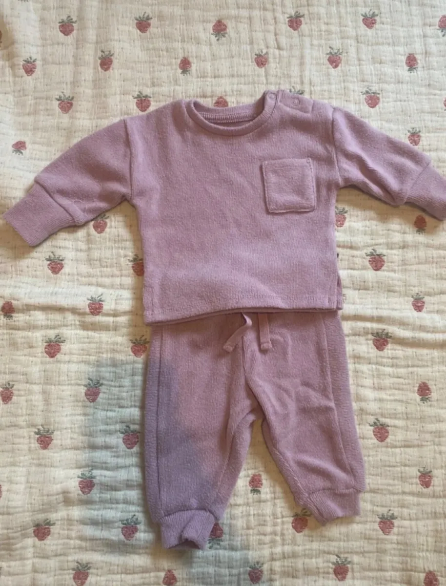 Baby girl clothes bundle 0-3 months - Image 1