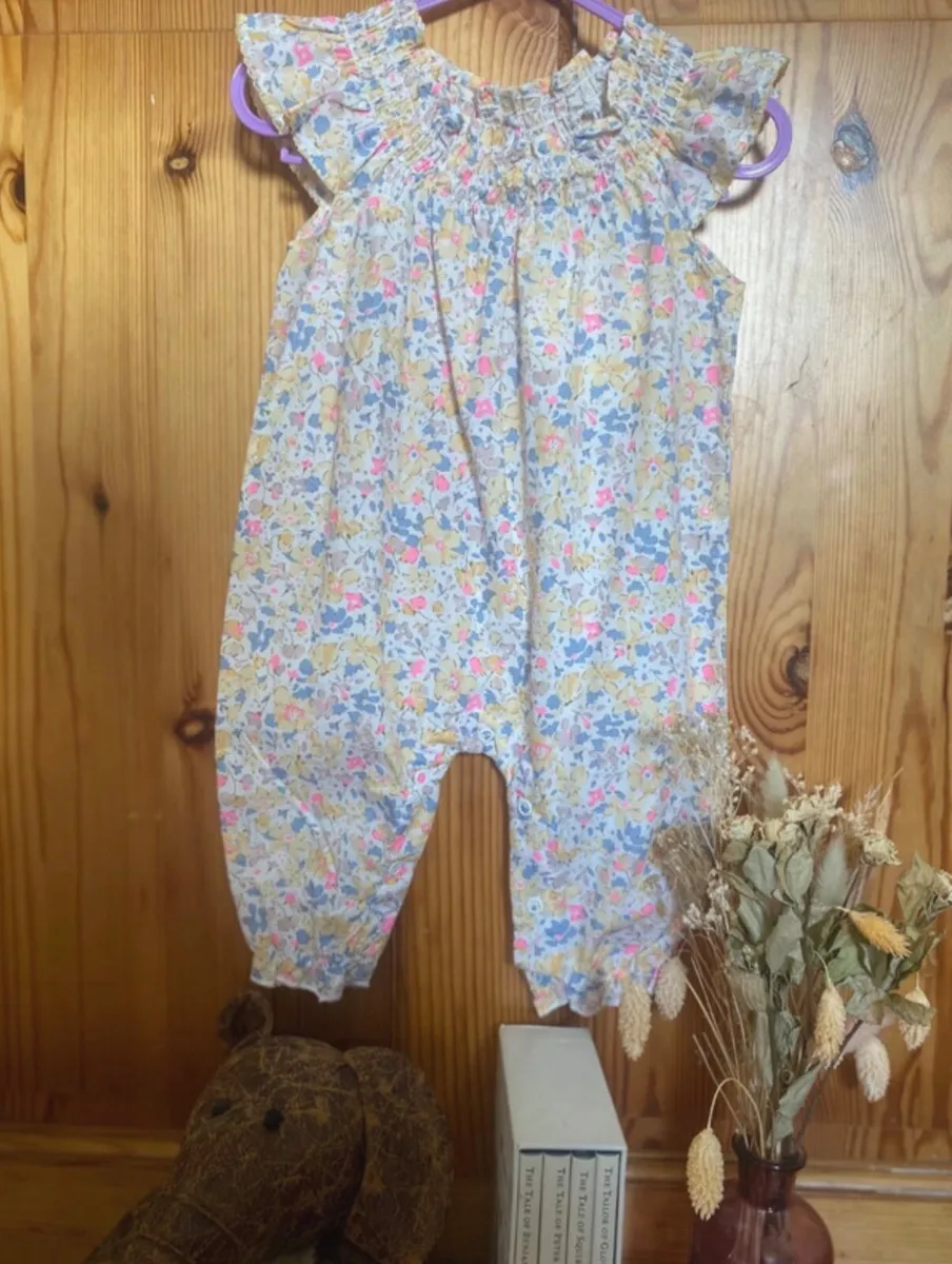 Baby girl clothes bundle 0-3 months - Image 3