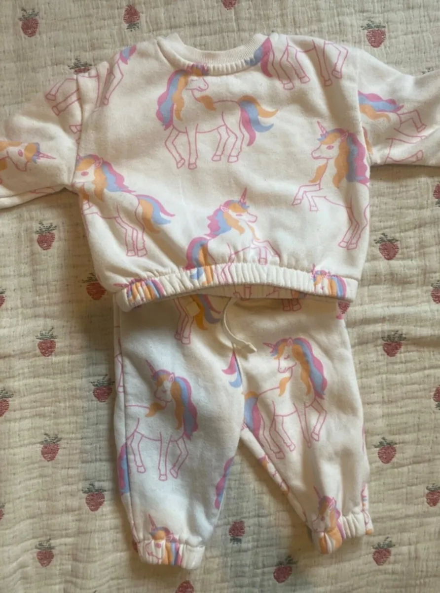 Baby girl clothes bundle 3-6 months - Image 4