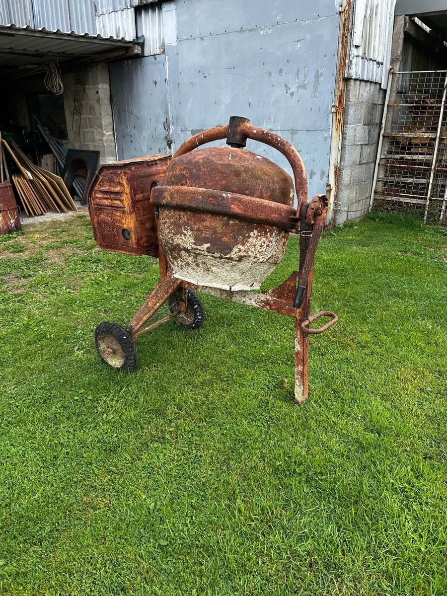 Cement mixer - Image 2