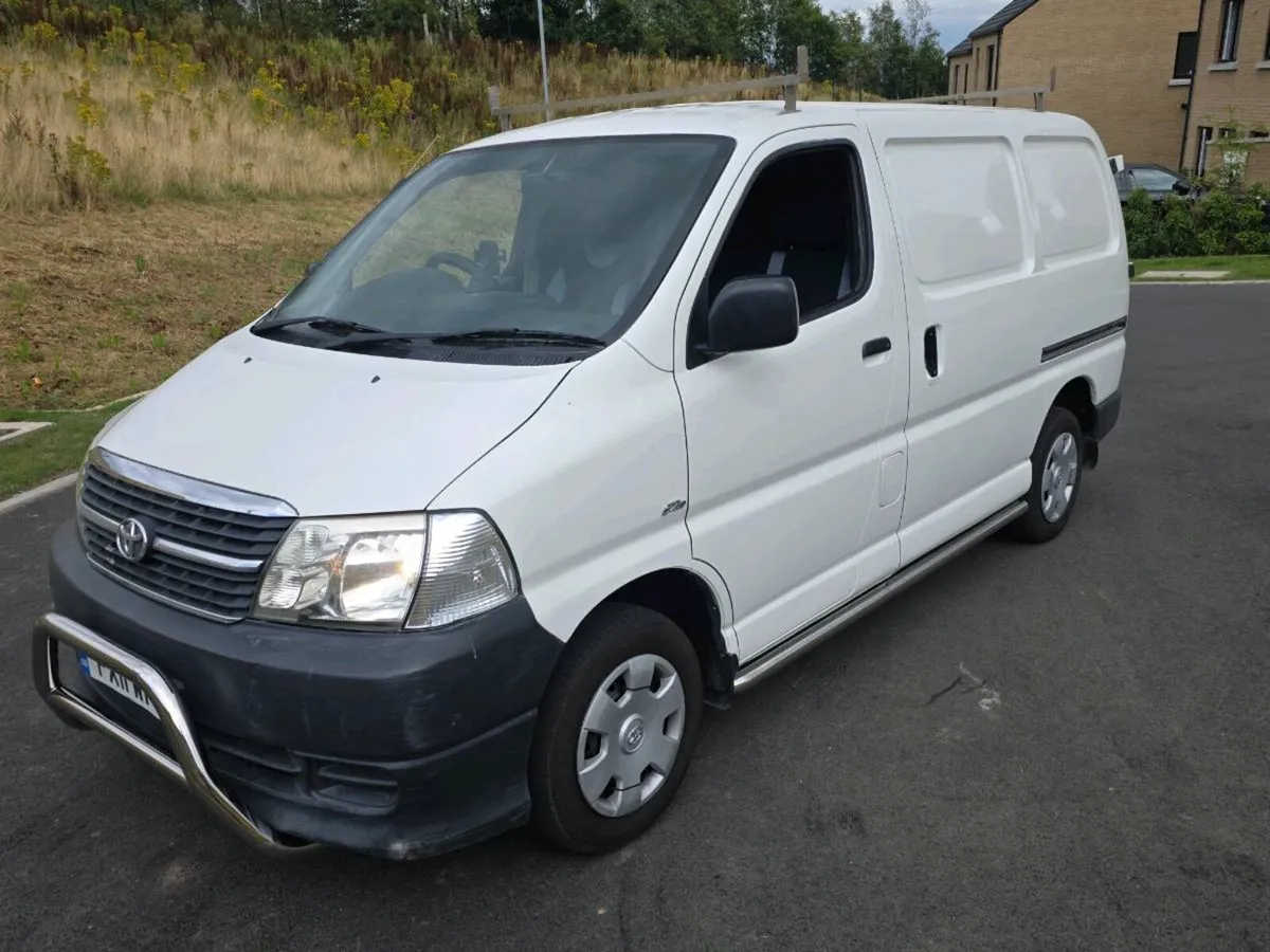2011 toyota hiace for sale - Image 2